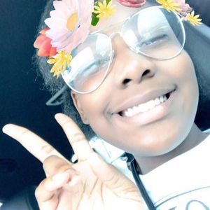 Meet your Posher, Asheeka